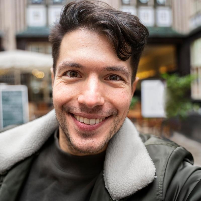 files/Lukas_Schneider.jpg